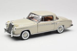 Mercedes 220 SE W128 Coupe Gaiši Pelēks Sun Star 1:18 3568 Metāls
