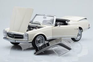 Mercedes 230 SL W113 Pagoda Balts Ierobežots Izdevums Norev 1:18 183768 Metāls — attēls 2 no 9