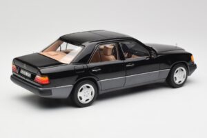 Mercedes 230E W124 AMG Wheels Melns Ierobežots Izdevums Norev 1:18 183950 Metāls — attēls 3 no 12