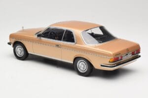 Mercedes 280 CE C123 Zelts Norev 1:18 183587 Metāls — attēls 5 no 6