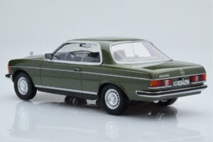 Mercedes 280 CE W123 Coupe Zaļš Norev 1:18 183704 Metāls — attēls 5 no 6