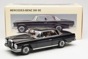 Mercedes 280 SE W111 Coupe Melns AUTOart 1:18 76286 Metāls — attēls 8 no 8