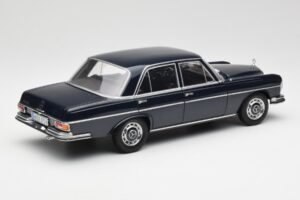 Mercedes 280 SE W108 Midnight Zils Norev 1:18 B66040597 Metāls — attēls 3 no 8