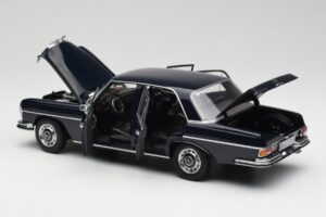 Mercedes 280 SE W108 Midnight Zils Norev 1:18 B66040597 Metāls — attēls 5 no 8