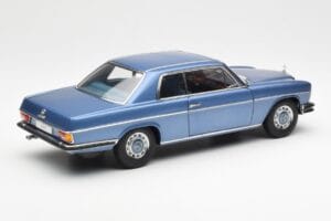 Mercedes 280C/8 W114 Coupe Zils Metallic AUTOart 1:18 76187 Metāls — attēls 3 no 8