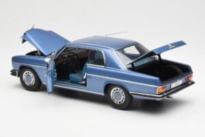 Mercedes 280C/8 W114 Coupe Zils Metallic AUTOart 1:18 76187 Metāls — attēls 5 no 8