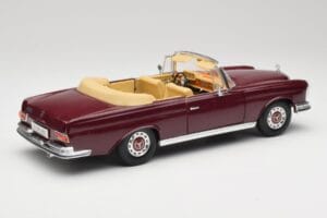 Mercedes 280SE W108 Bordeaux Sarkans Maisto 1:18 31811 Metāls — attēls 3 no 8