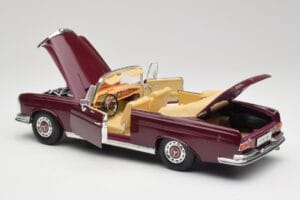 Mercedes 280SE W108 Bordeaux Sarkans Maisto 1:18 31811 Metāls — attēls 5 no 8