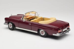 Mercedes 280SE W108 Bordeaux Sarkans Maisto 1:18 31811 Metāls — attēls 7 no 8