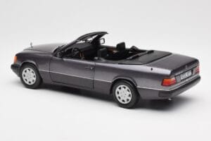 Mercedes 300 CE-24 W124 Kabriolets Violets Metallic Norev 1:18 183567 Metāls — attēls 9 no 10
