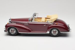 Mercedes 300 SC W188 Kabriolets Tumši Sarkans KK-Scale 1:18 KKDC180942 Metāls — attēls 3 no 6