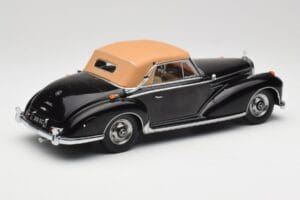 Mercedes 300 SC W188 Kabriolets Softtop Melns KK-Scale 1:18 KKDC180943 Metāls — attēls 2 no 6