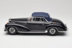 Mercedes 300 SC W188 Kabriolets Softtop Tumši Zils KK-Scale 1:18 KKDC180944 Metāls — attēls 3 no 6