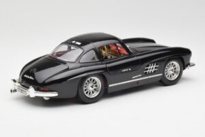 Mercedes 300 SL W198 Melns Bburago 1:18 35791 Metāls — attēls 3 no 8