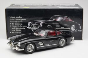 Mercedes 300 SL W198 Melns Bburago 1:18 35791 Metāls — attēls 8 no 8