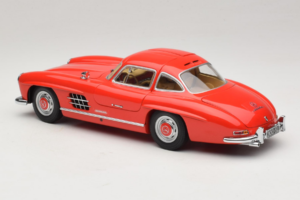 Mercedes 300 SL Gullwing Sarkans Minichamps 1:18 180039001 Metāls — attēls 7 no 8