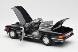 Mercedes 300 SL R107 Melns Pearl Dīlera Izdevums Norev 1:18 B66040678 Metāls — attēls 7 no 10