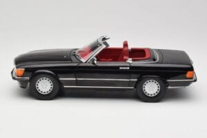 Mercedes 300 SL R107 Melns Norev 1:18 183511 Metāls — attēls 4 no 8