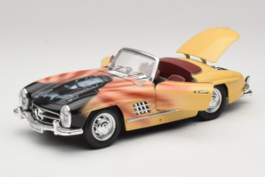 Mercedes 300 SL Roadster Rosemarie Muster Ierobežots Izdevums 18/27 Bburago 1:18 3023-M1 Metāls — attēls 2 no 8