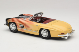 Mercedes 300 SL Roadster Rosemarie Muster Ierobežots Izdevums 18/27 Bburago 1:18 3023-M1 Metāls — attēls 7 no 8