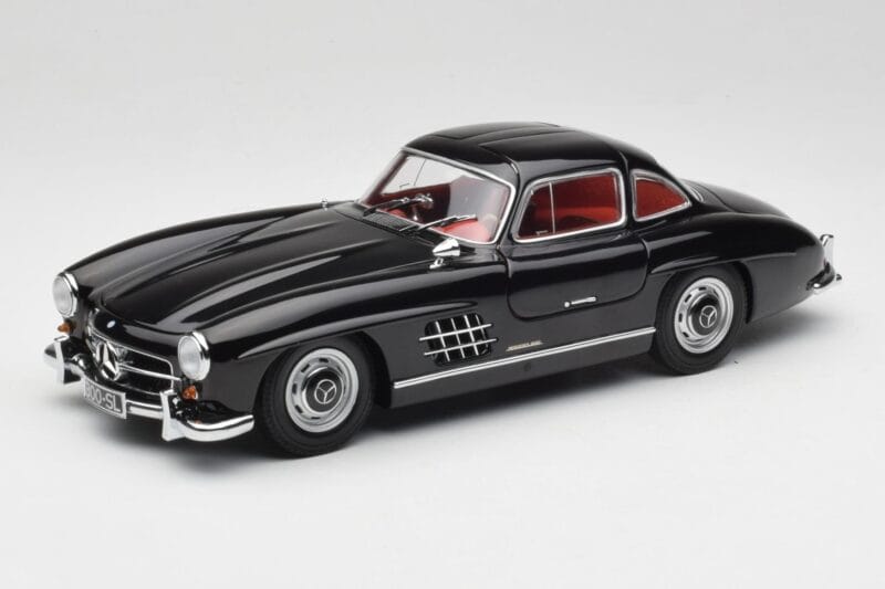 Mercedes 300 SL W198 Melns Minichamps 1:18 180039004 Metāls