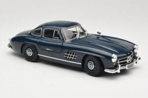 Mercedes 300 SL W198 Gullwing Tumši Zils Minichamps 1:18 110037216 Metāls — attēls 6 no 8