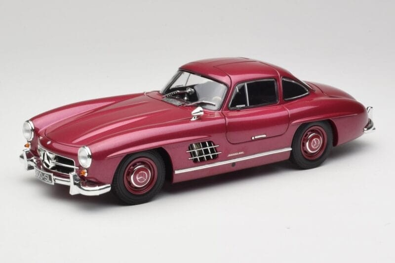 Mercedes 300 SL W198 Uguns Sarkans Minichamps 1:18 180039008 Metāls