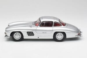 Mercedes 300 SL W198 Gullwing Sudrabs Minichamps 1:18 180039000 Metāls — attēls 4 no 8