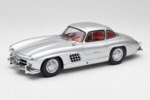 Mercedes 300 SL W198 Gullwing Sudrabs Minichamps 1:18 180039000 Metāls