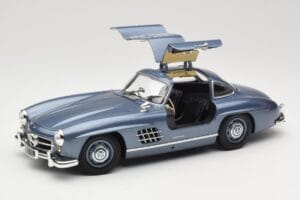 Mercedes 300 SL W198 Gullwing Light Blue Metallic Minichamps 1:18 110037220 Metāls — attēls 2 no 8