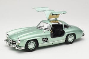 Mercedes 300 SL W198 Gullwing Light Green Metallic Minichamps 1:18 110037221 Metāls — attēls 2 no 8