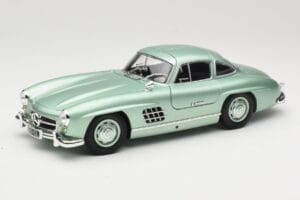 Mercedes 300 SL W198 Gullwing Light Green Metallic Minichamps 1:18 110037221 Metāls