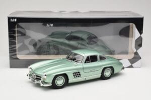 Mercedes 300 SL W198 Gullwing Light Green Metallic Minichamps 1:18 110037221 Metāls — attēls 8 no 8