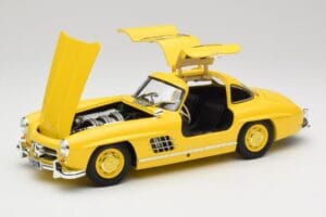 Mercedes 300 SL W198 Gaiši Dzeltens Minichamps 1:18 180039009 Metāls — attēls 2 no 8