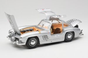 Mercedes 300 SL W198 #295 1954 Bburago 1:18 32813 Metāls — attēls 2 no 8