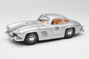 Mercedes 300 SL W198 #295 1954 Bburago 1:18 32813 Metāls
