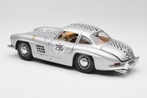 Mercedes 300 SL W198 #295 1954 Bburago 1:18 32813 Metāls — attēls 7 no 8