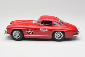 Mercedes 300 SL W198 Red Metallic Bburago 1:18 3013-M1 Metāls — attēls 4 no 8
