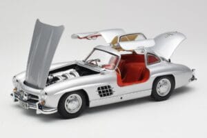 Mercedes 300 SL W198 Gullwing Sudrabs Metaliks Minichamps 1:18 B66040379 Metāls — attēls 2 no 8