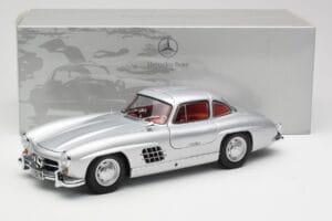 Mercedes 300 SL W198 Gullwing Sudrabs Metaliks Minichamps 1:18 B66040379 Metāls — attēls 8 no 8