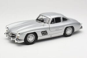 Mercedes 300 SL W198 Gullwing Sudrabs Minichamps 1:18 110037210 Metāls