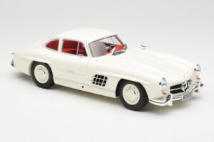 Mercedes 300 SL W198 Balts Minichamps 1:18 180039006 Metāls — attēls 6 no 8