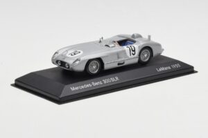 Mercedes 300 SLR #19 J.M. Fangio / S. Moss 24 Hours of Le Mans 1955 Minichamps 1:43 B66040253 Metāls — attēls 2 no 4