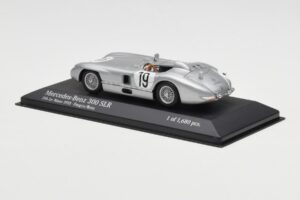 Mercedes 300 SLR #19 P. Levegh / J. Fitch 24 Hours of Le Mans 1955 Minichamps 1:43 432553000 Metāls — attēls 3 no 4