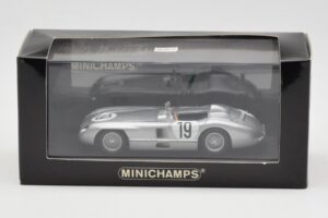 Mercedes 300 SLR #19 P. Levegh / J. Fitch 24 Hours of Le Mans 1955 Minichamps 1:43 432553000 Metāls — attēls 4 no 4
