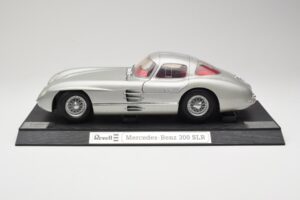 Mercedes 300 SLR Sudrabs Revell 1:12 08851 Metāls — attēls 4 no 8
