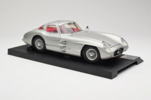 Mercedes 300 SLR Sudrabs Revell 1:12 08851 Metāls — attēls 6 no 8