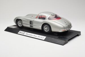 Mercedes 300 SLR Sudrabs Revell 1:12 08851 Metāls — attēls 7 no 8