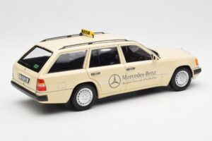 Mercedes 300D S124 T-Model Gaiši Ziloņkauls Taxi Dīlera Izdevums Norev 1:18 B66040702 Metāls — attēls 3 no 8