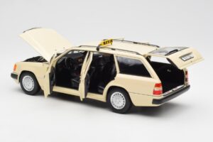 Mercedes 300D S124 T-Model Gaiši Ziloņkauls Taxi Dīlera Izdevums Norev 1:18 B66040702 Metāls — attēls 5 no 8